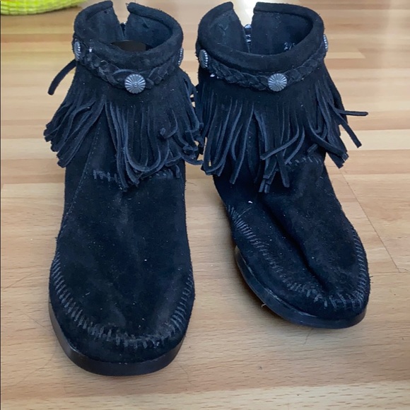 Minnetonka zip up boots - Picture 2 of 4